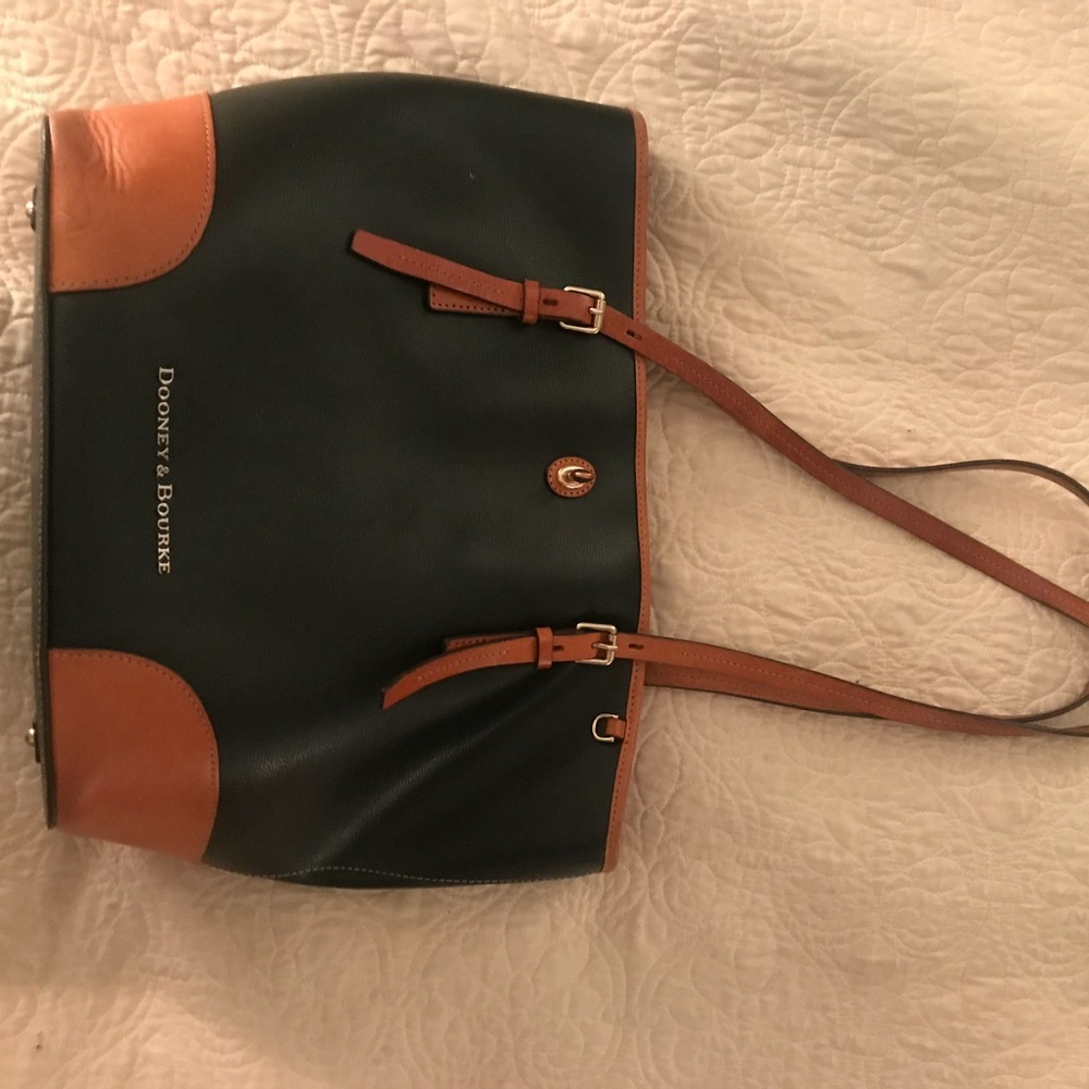 Dooney & Bourke shoulder bag